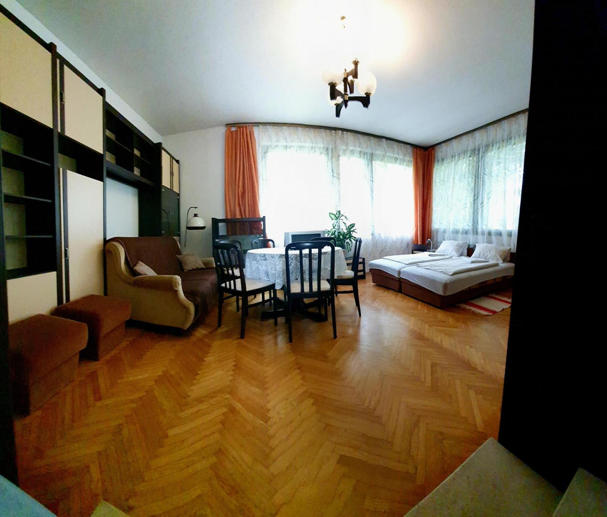 Sophie'S Guesthouse Siofok Luaran gambar