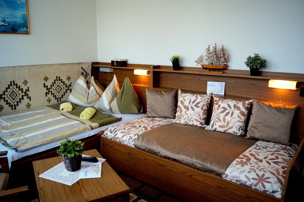 Sophie'S Guesthouse Siofok Luaran gambar