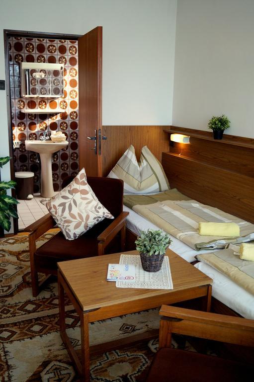 Sophie'S Guesthouse Siofok Luaran gambar