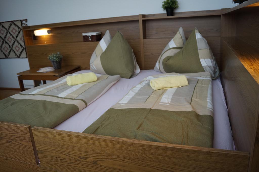 Sophie'S Guesthouse Siofok Luaran gambar