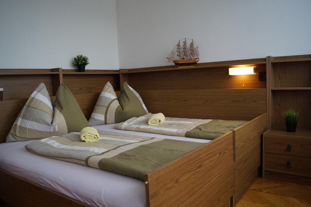 Sophie'S Guesthouse Siofok Luaran gambar