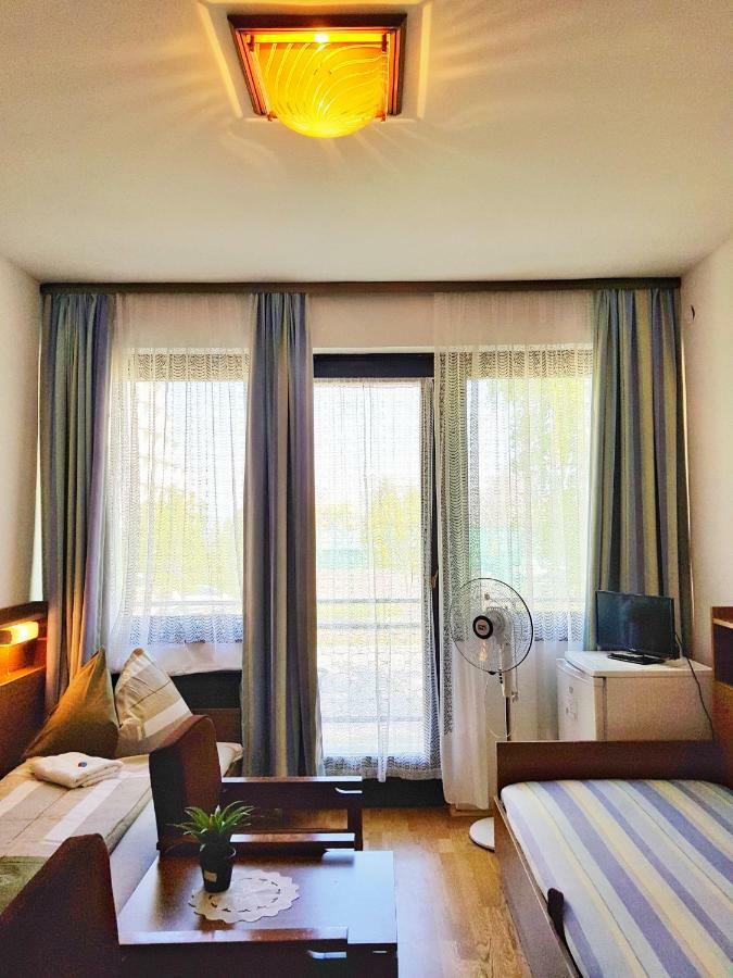 Sophie'S Guesthouse Siofok Luaran gambar