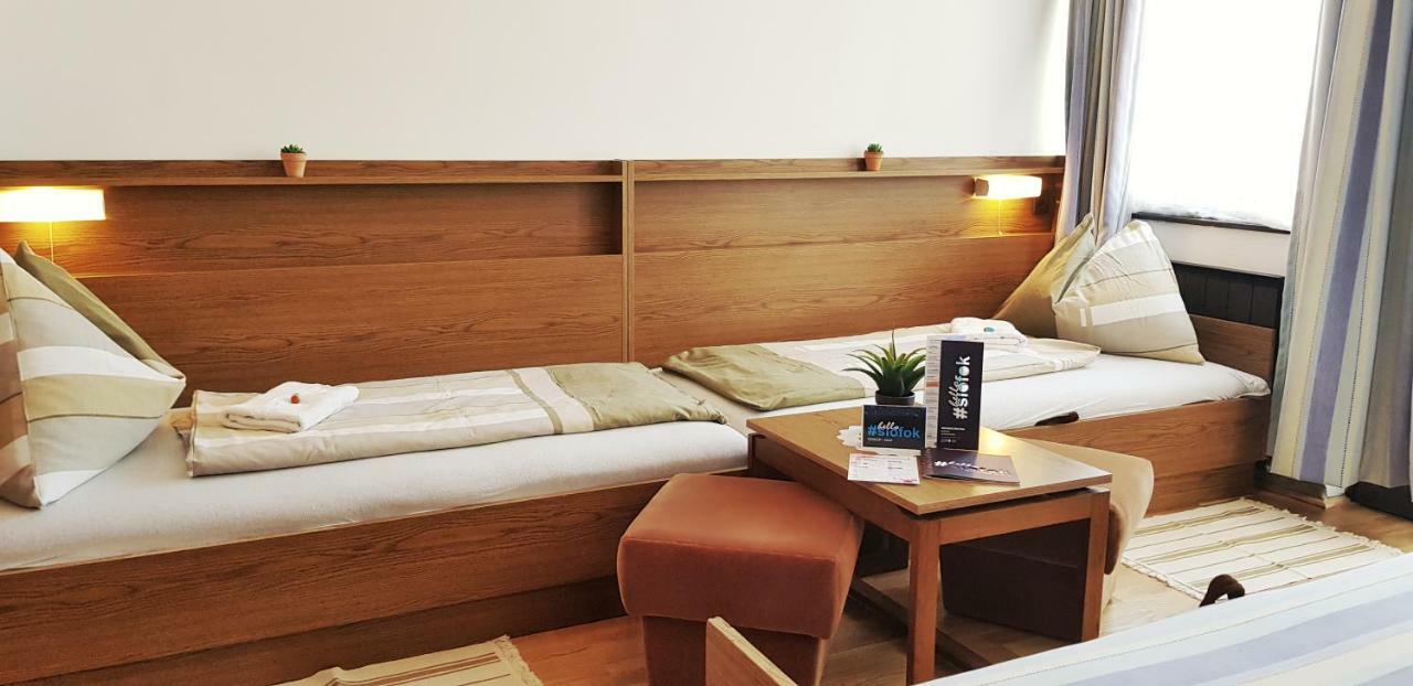 Sophie'S Guesthouse Siofok Luaran gambar